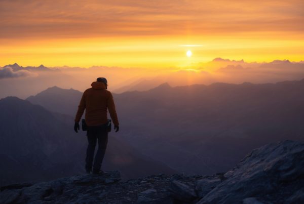 Business leader considering a CEO coaching alternative during a period of strategic pressure